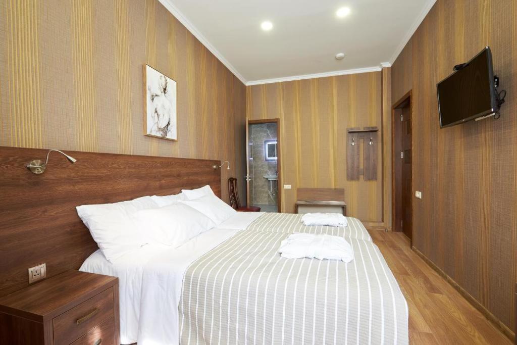 The Hilltop Skyline Hotel Tbilisi Zewnętrze zdjęcie