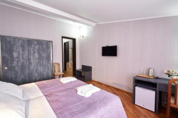 The Hilltop Skyline Hotel Tbilisi Zewnętrze zdjęcie